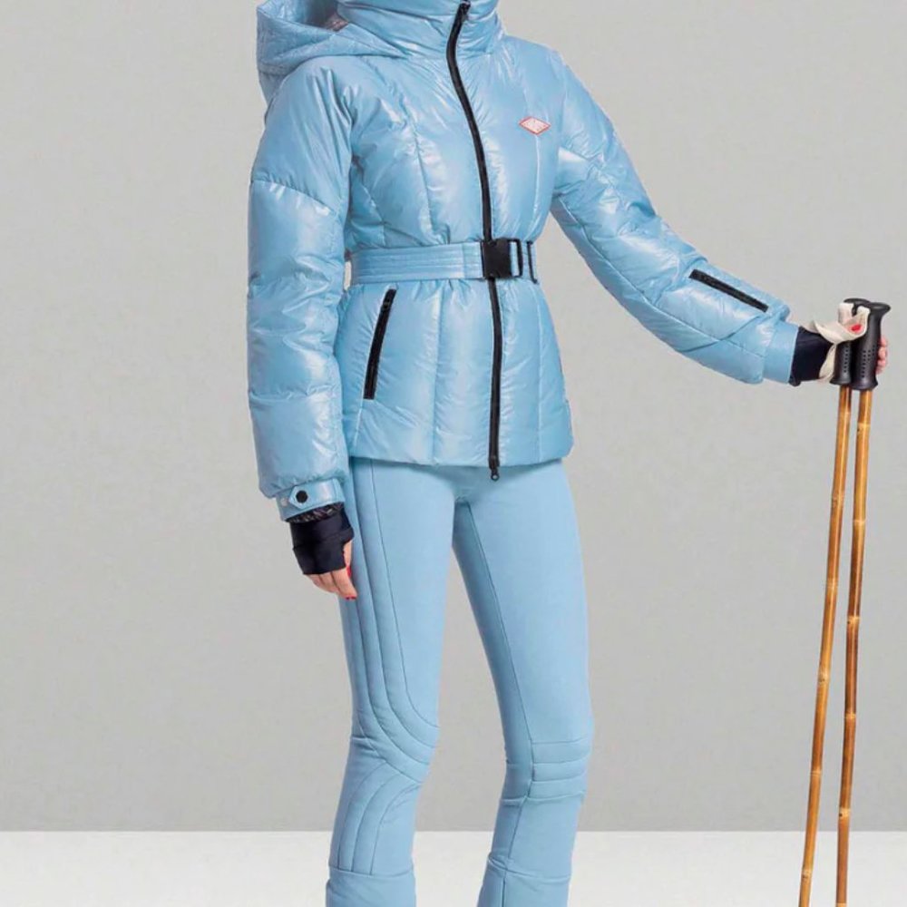 Brand new! never been worn Cordova ski jacket size XS in Storm